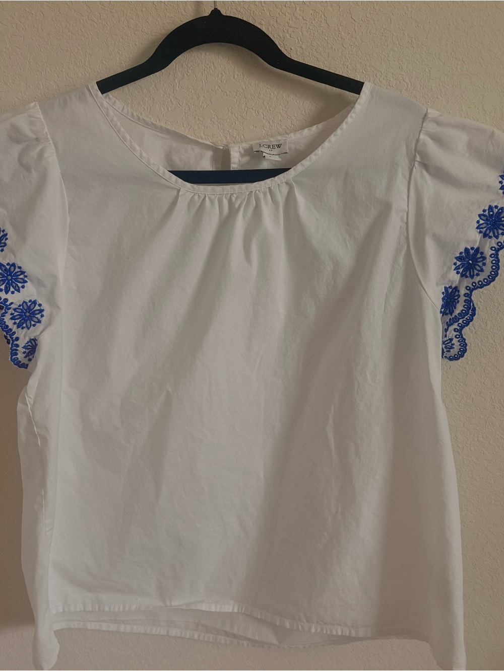 J.Crew White Cotton Top Blue Embroidered Scallop Flutter Sleeves L